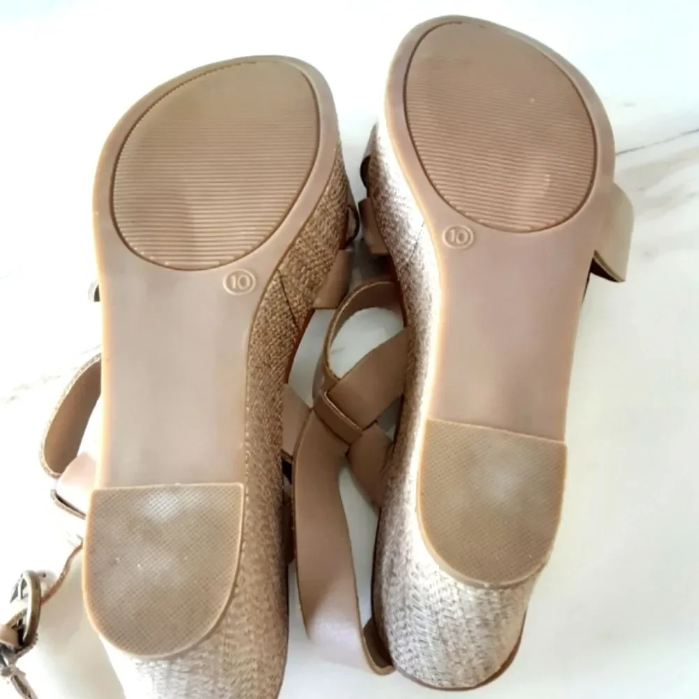 CROWN VINTAGE BEIGE LEATHER WEDGE SANDAL SZ 10